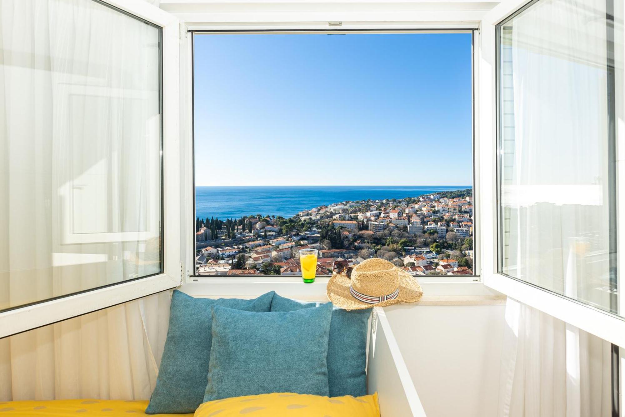 Apartment Breathtaking Sea View Near The Old *