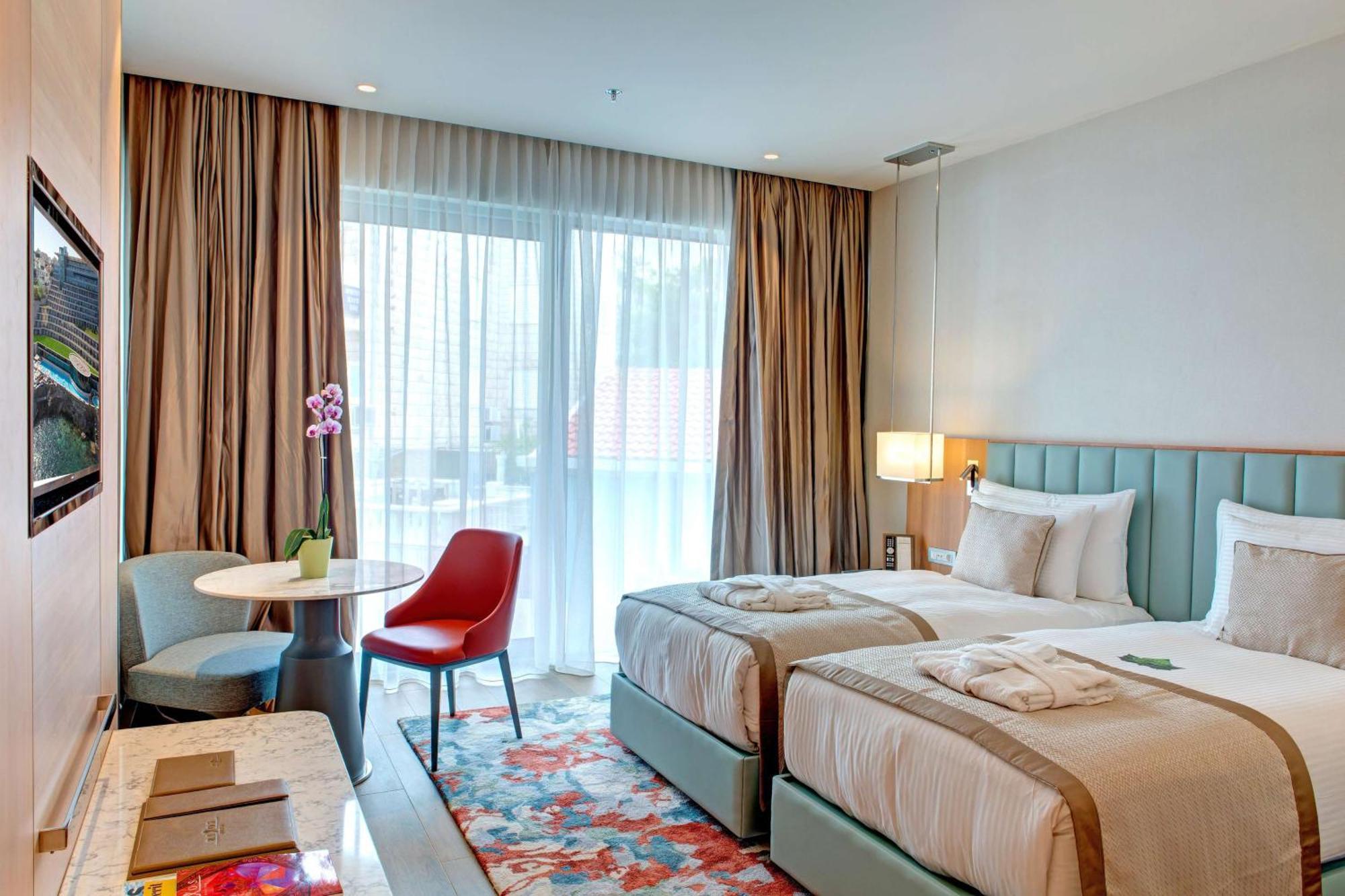Rixos Premium 5*