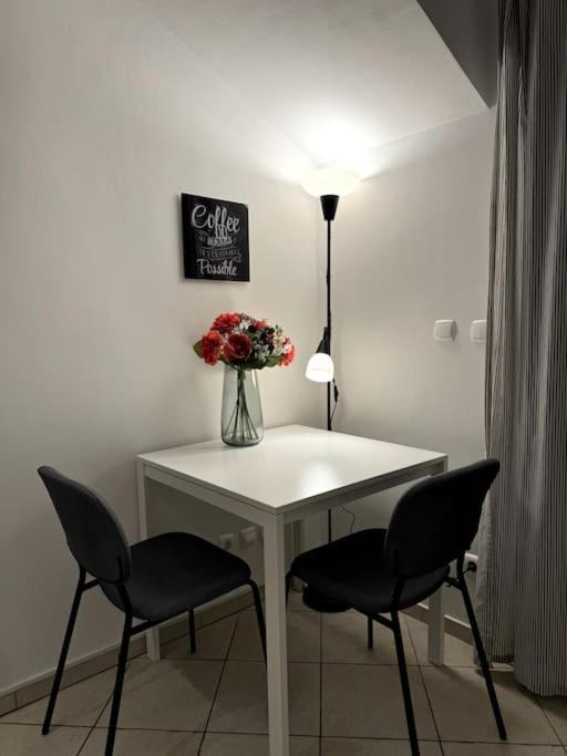 Apartment Mar 2 *