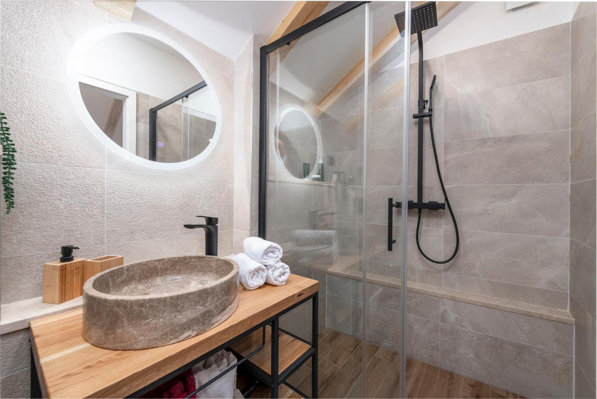 Rougemarin Heritage House With Private Pool Pousada