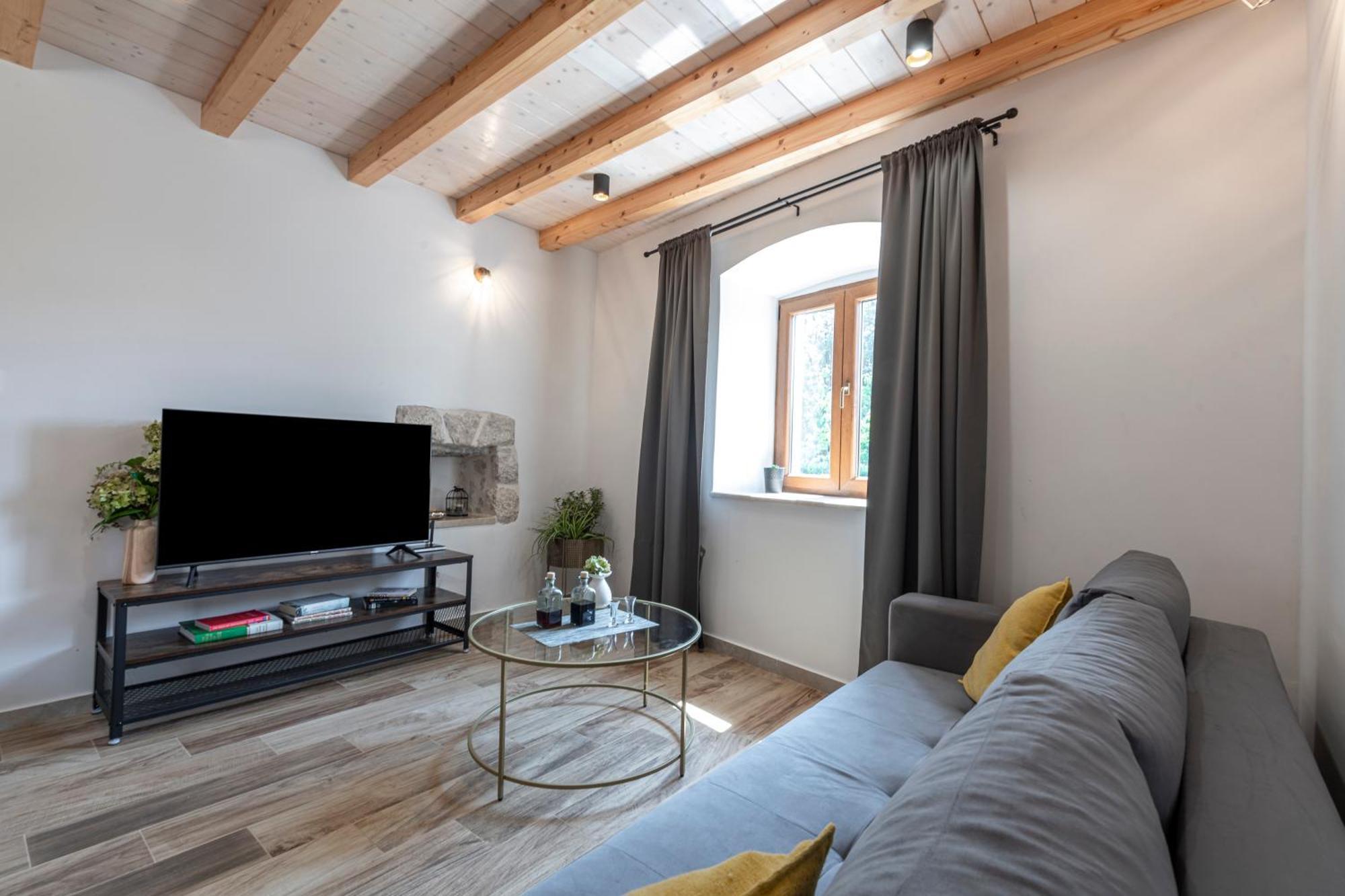 Rougemarin Heritage House With Private Pool