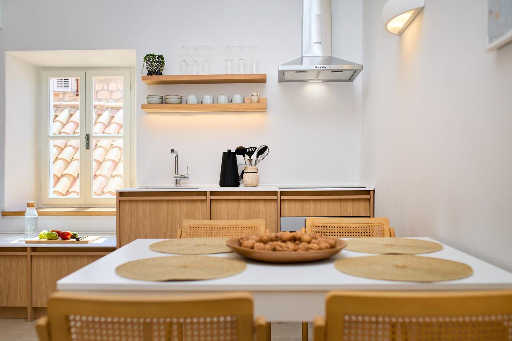 Modern Stone House, Luxury In Old Town Guest house