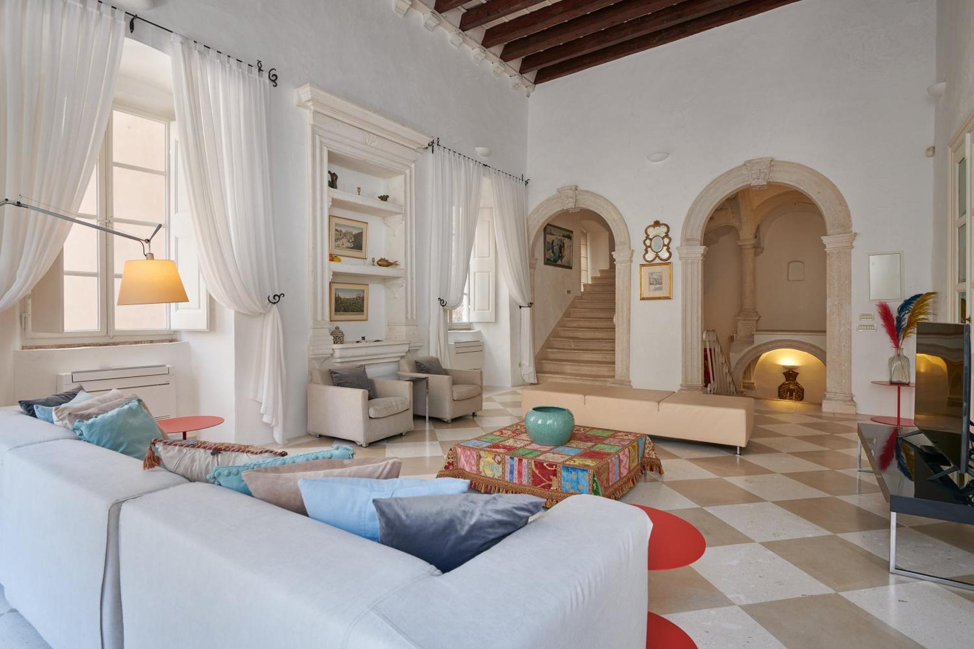 Apartment The Palace 44 *