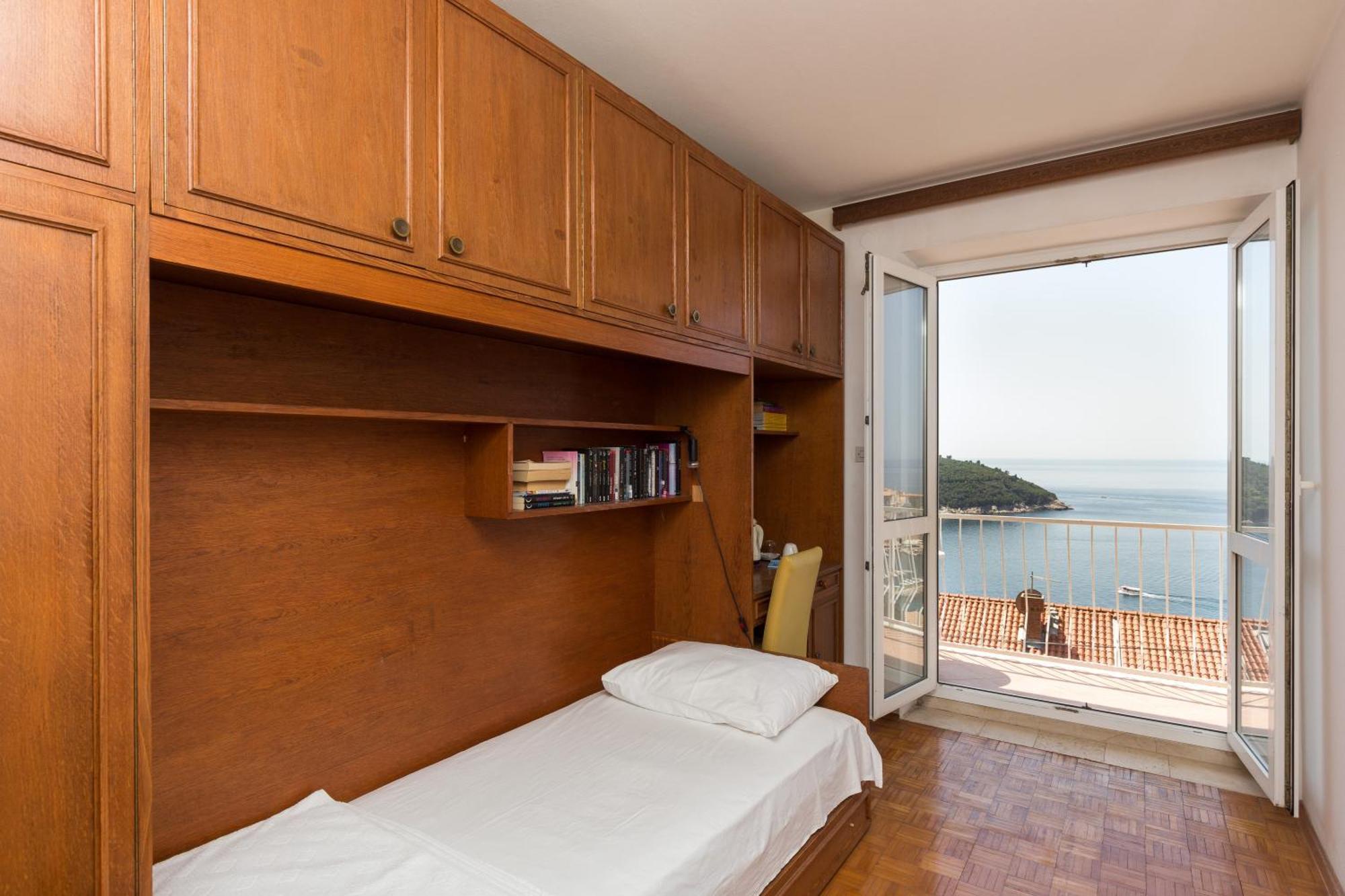 Beautiful Nest Guest house 3*