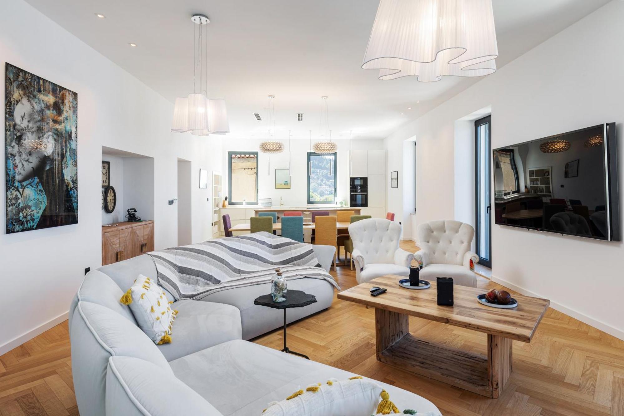 Apartment B With Old Town & Sea View