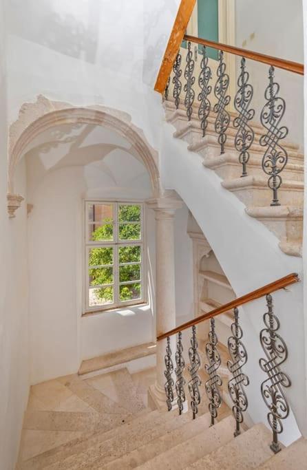 Apartment Palace Art Ii