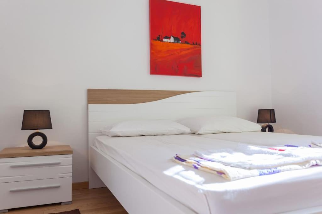 Redcoral-apartment In Center Apartment *
