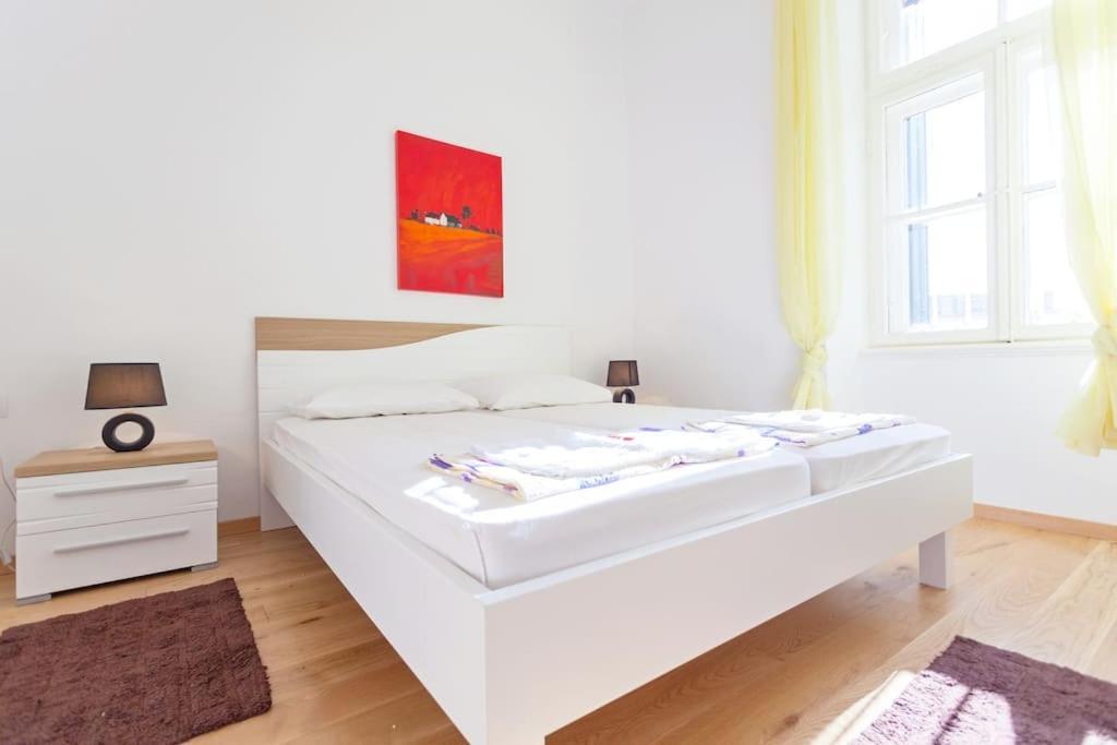 Redcoral-apartment In Center