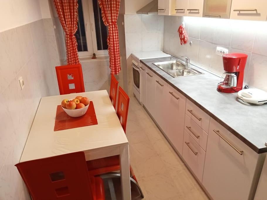 Apartment Redcoral-apartment In Center *