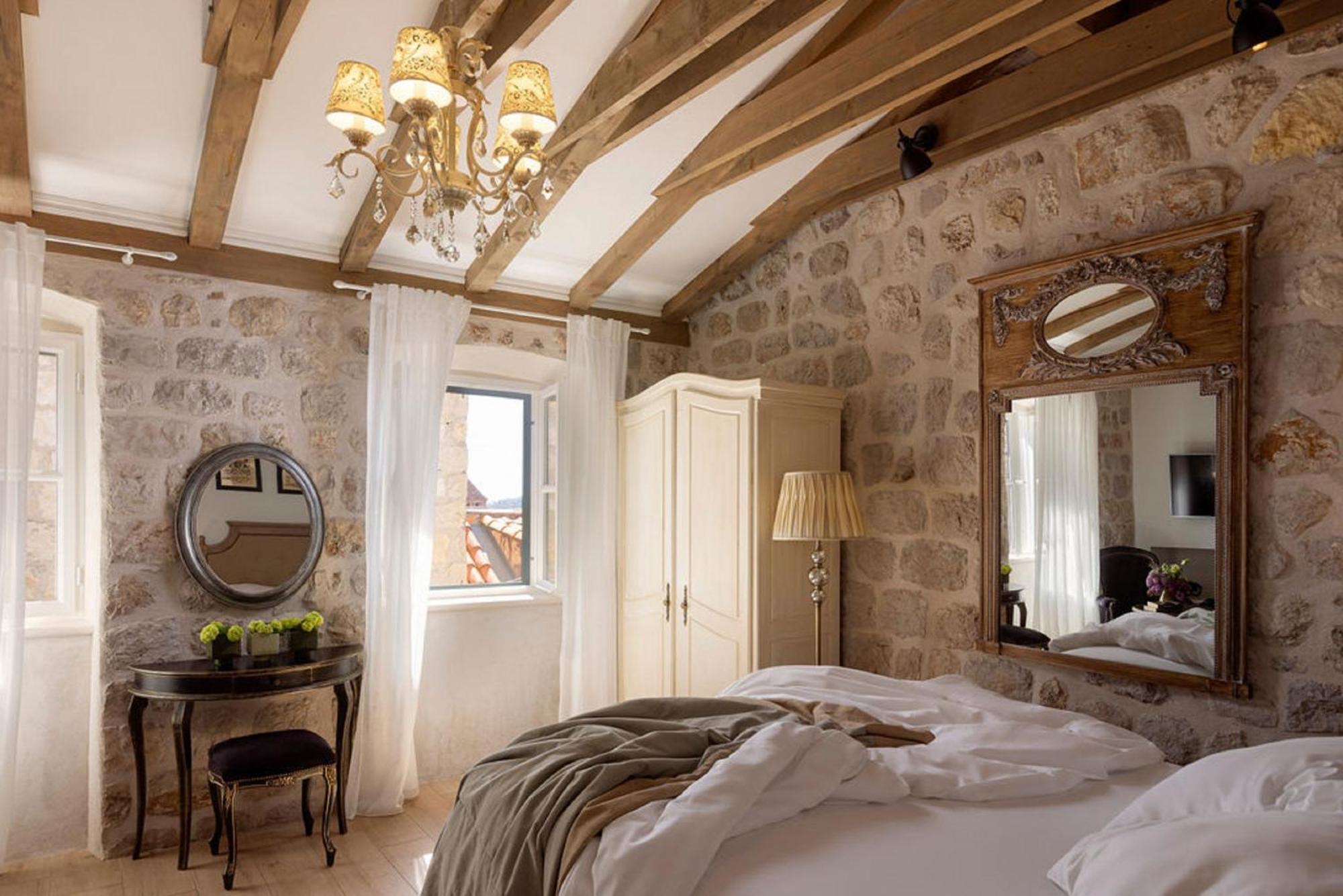 Vivaldi Guest house
