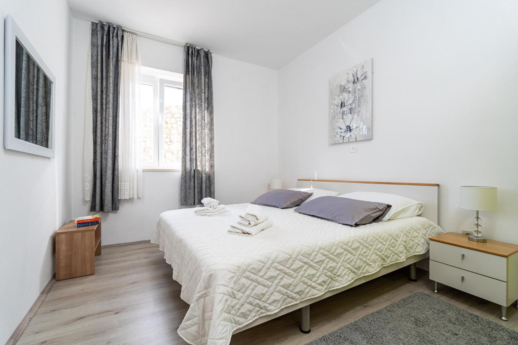 Apartment Srecko *