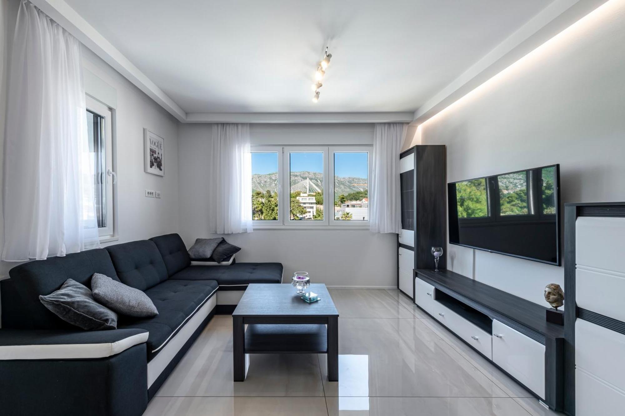 Annie Apartment