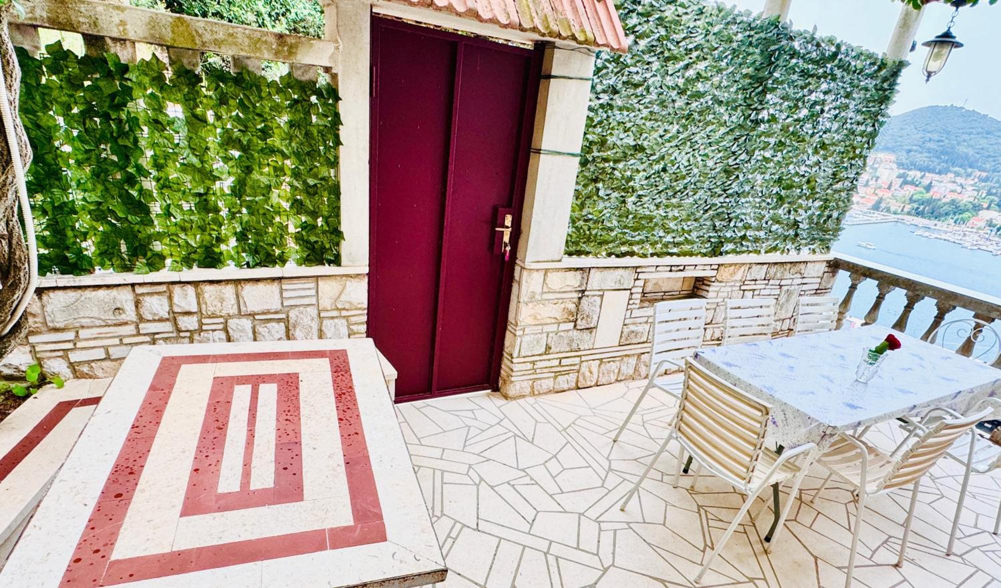 Ferienhaus Dalmatian House, Spacious Stone Terraces, Balcony , Views