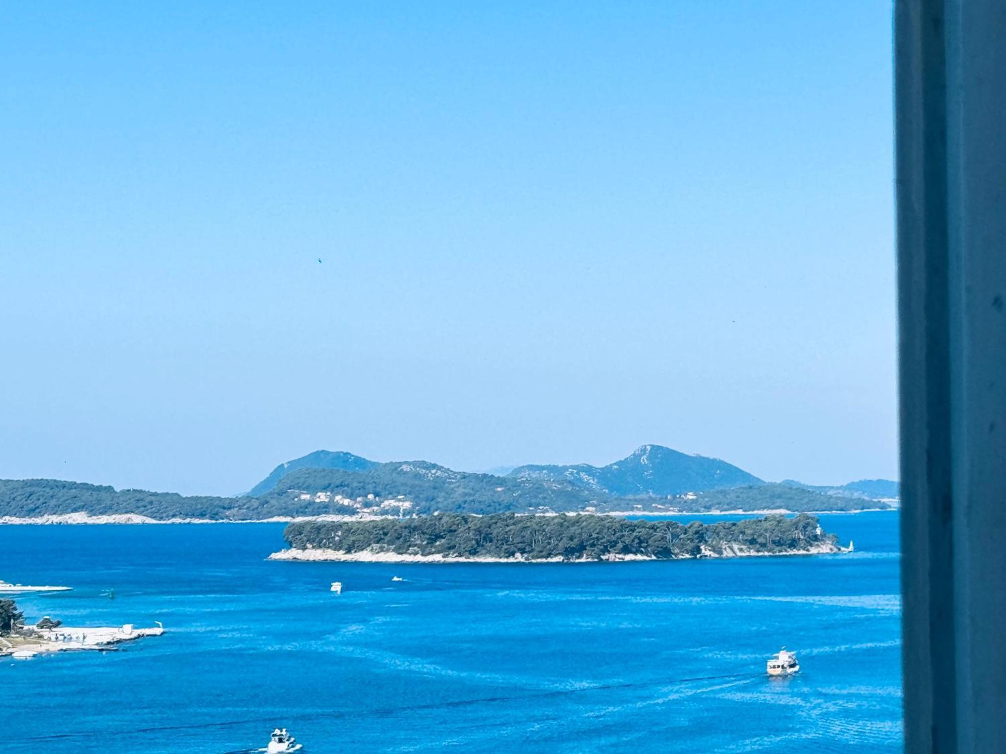 Ferienhaus Dalmatian House, Spacious Stone Terraces, Balcony , Views Dubrovnik
