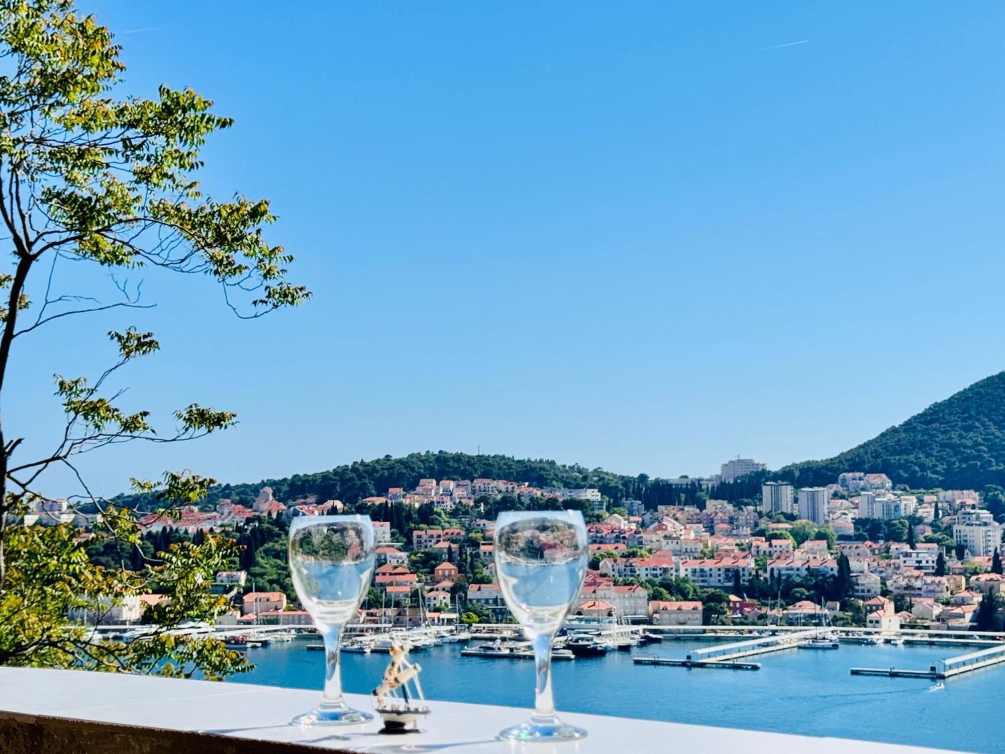 Dalmatian House, Spacious Stone Terraces, Balcony , Views Ferienhaus *