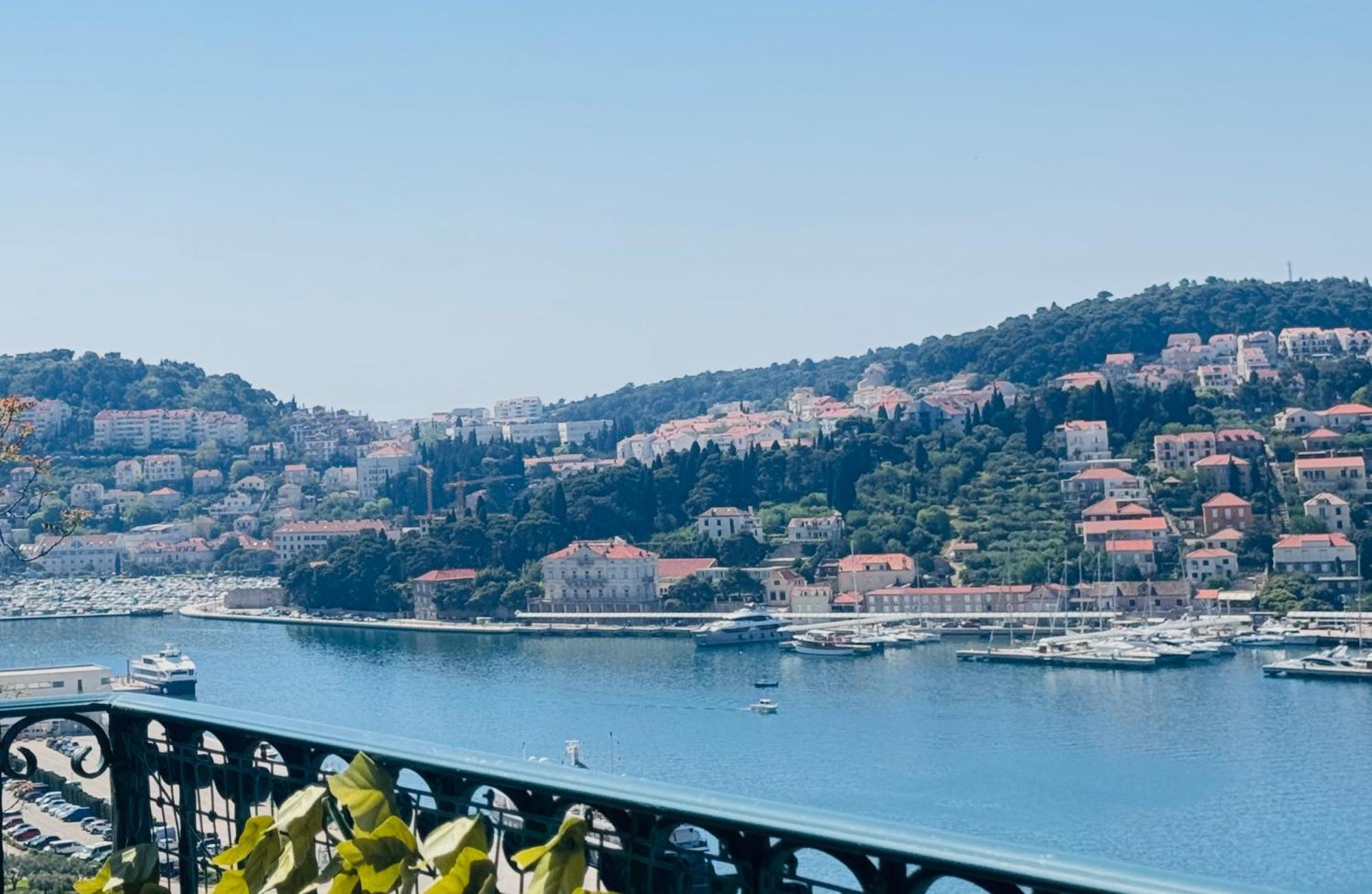 Ferienhaus Dalmatian House, Spacious Stone Terraces, Balcony , Views Dubrovnik