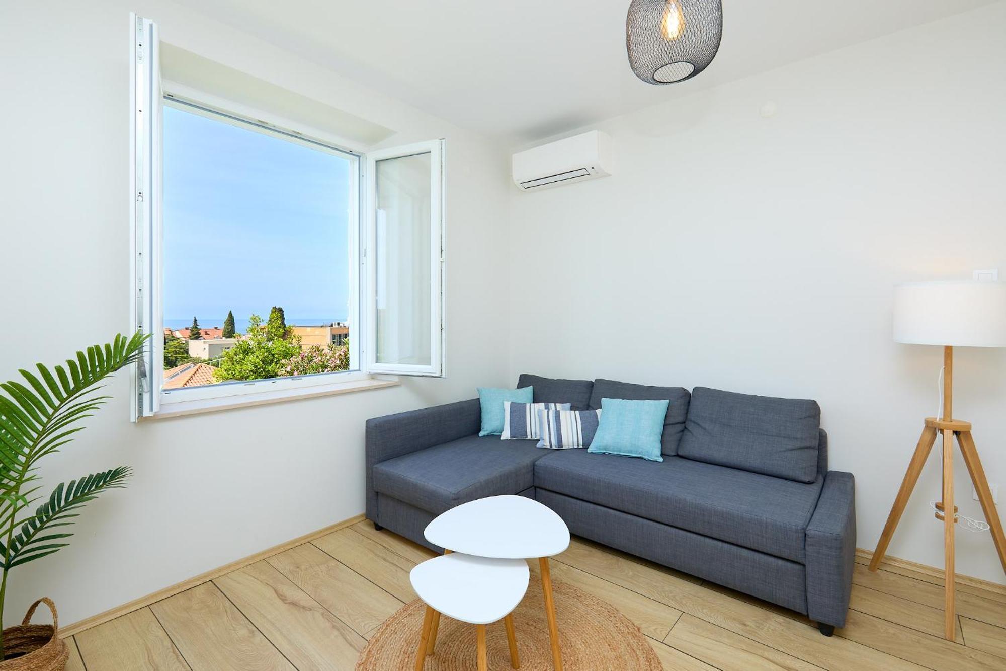 Evergreen Escape Apartment *
