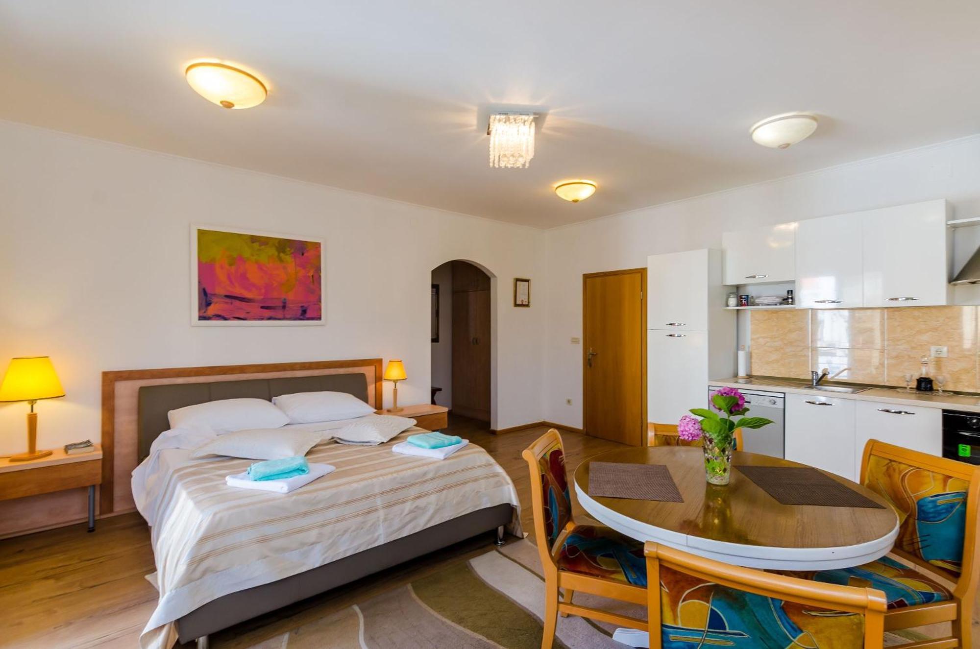 & V&m Guest house