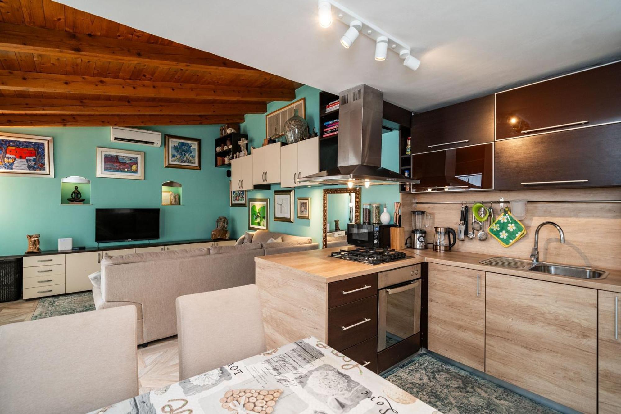 & Sunset Guest house