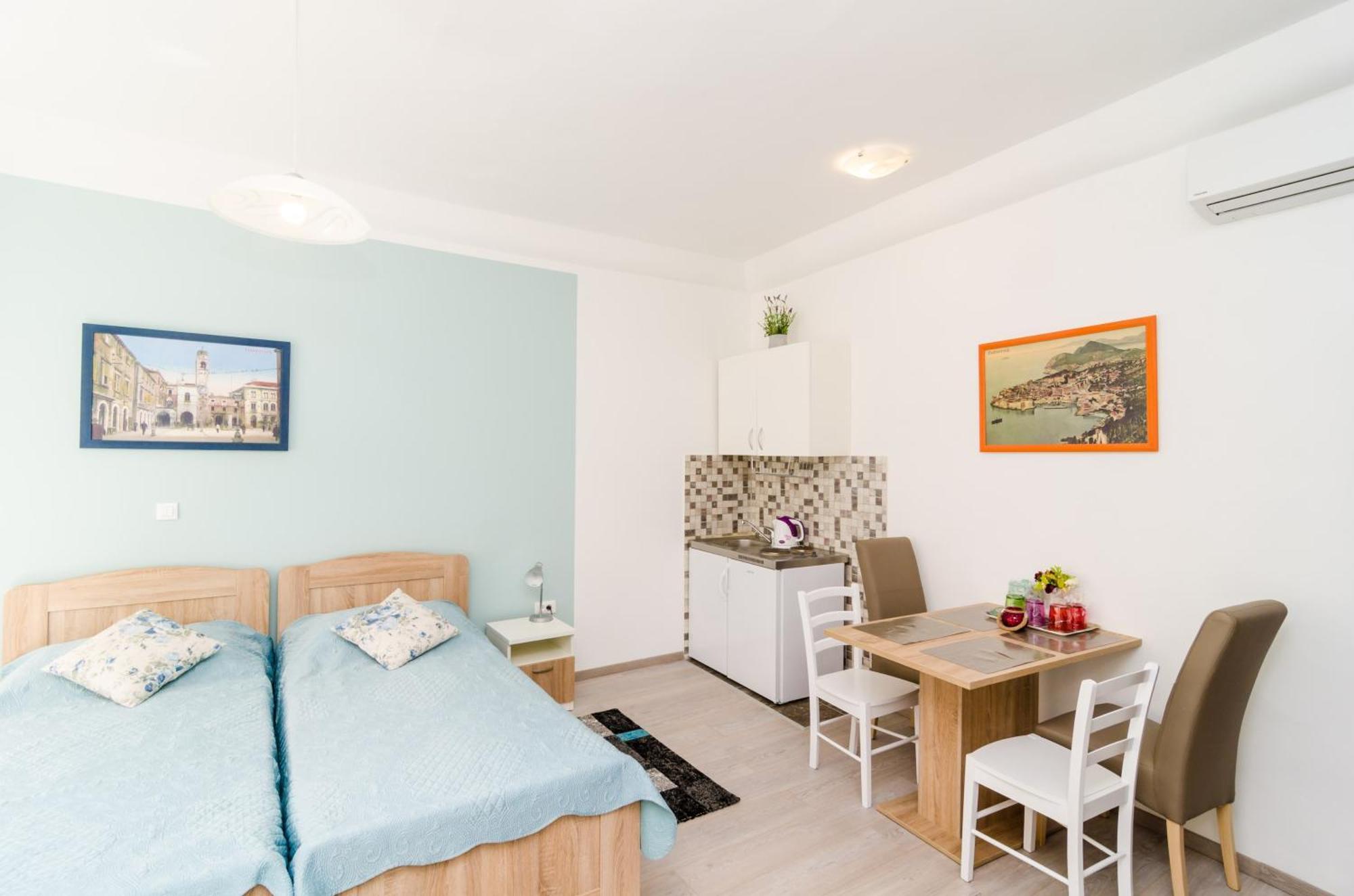 Tezoro Guest house 3*