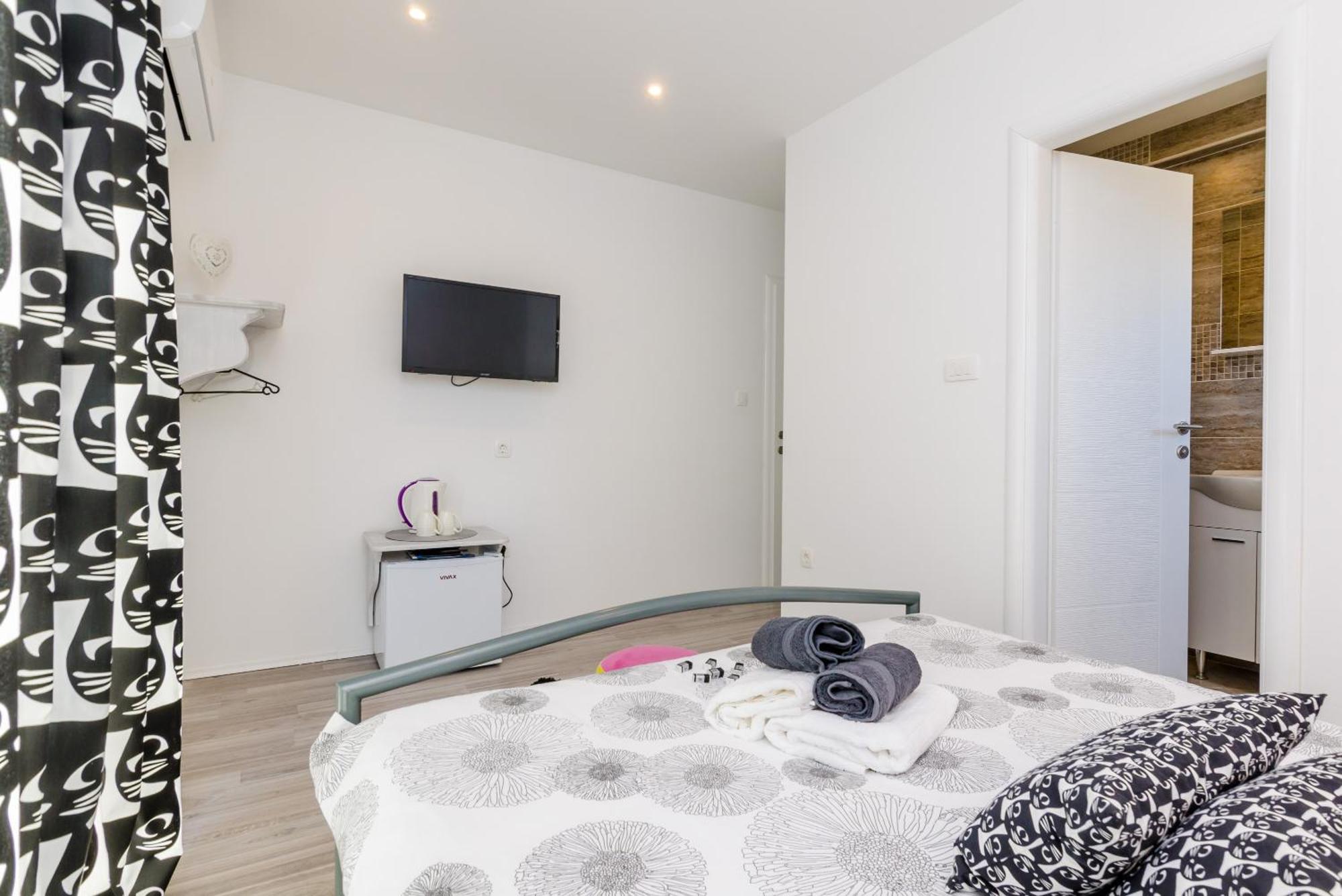 Nikolina Guest house