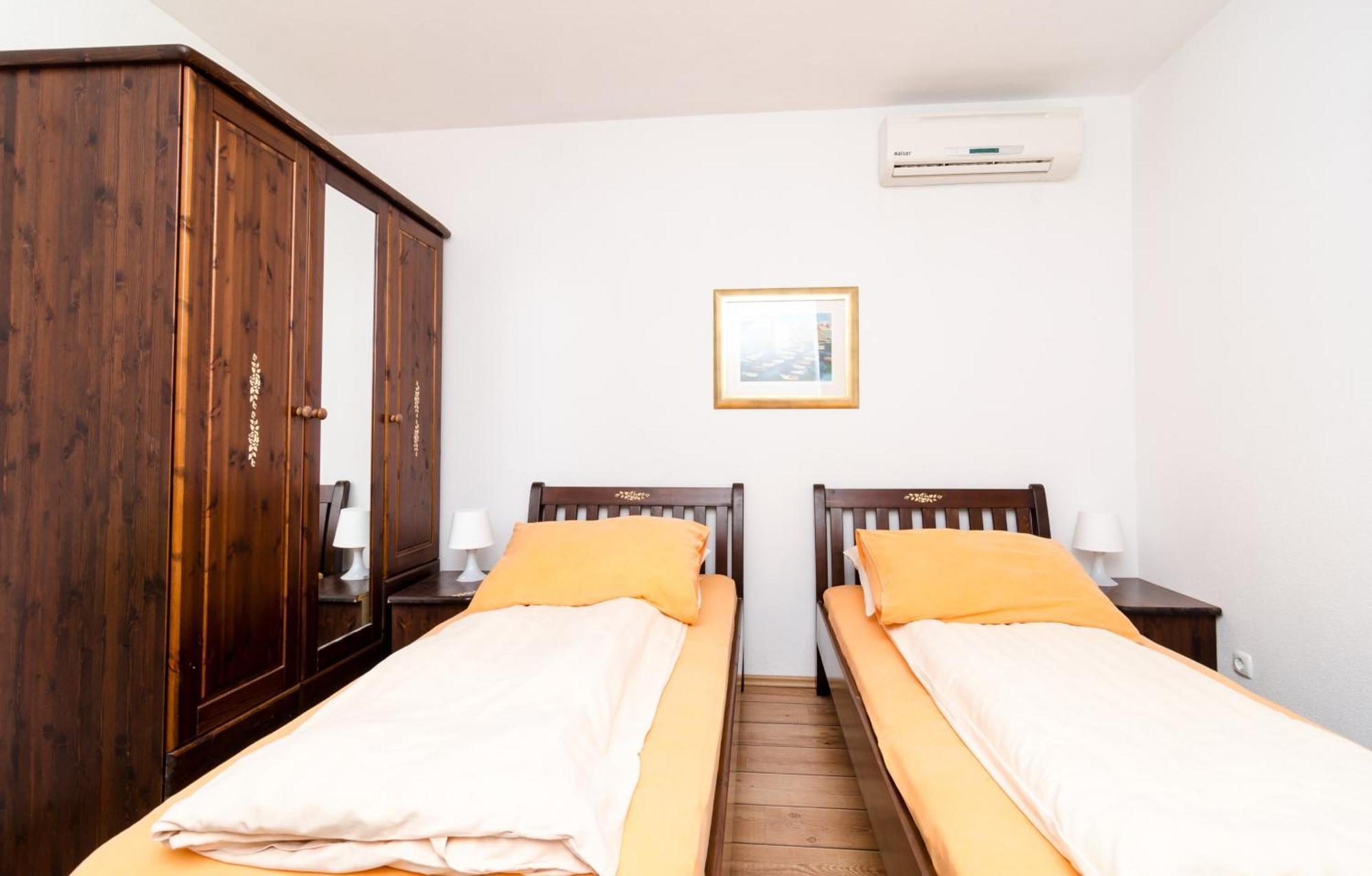 Bed & Breakfast Garden 3*