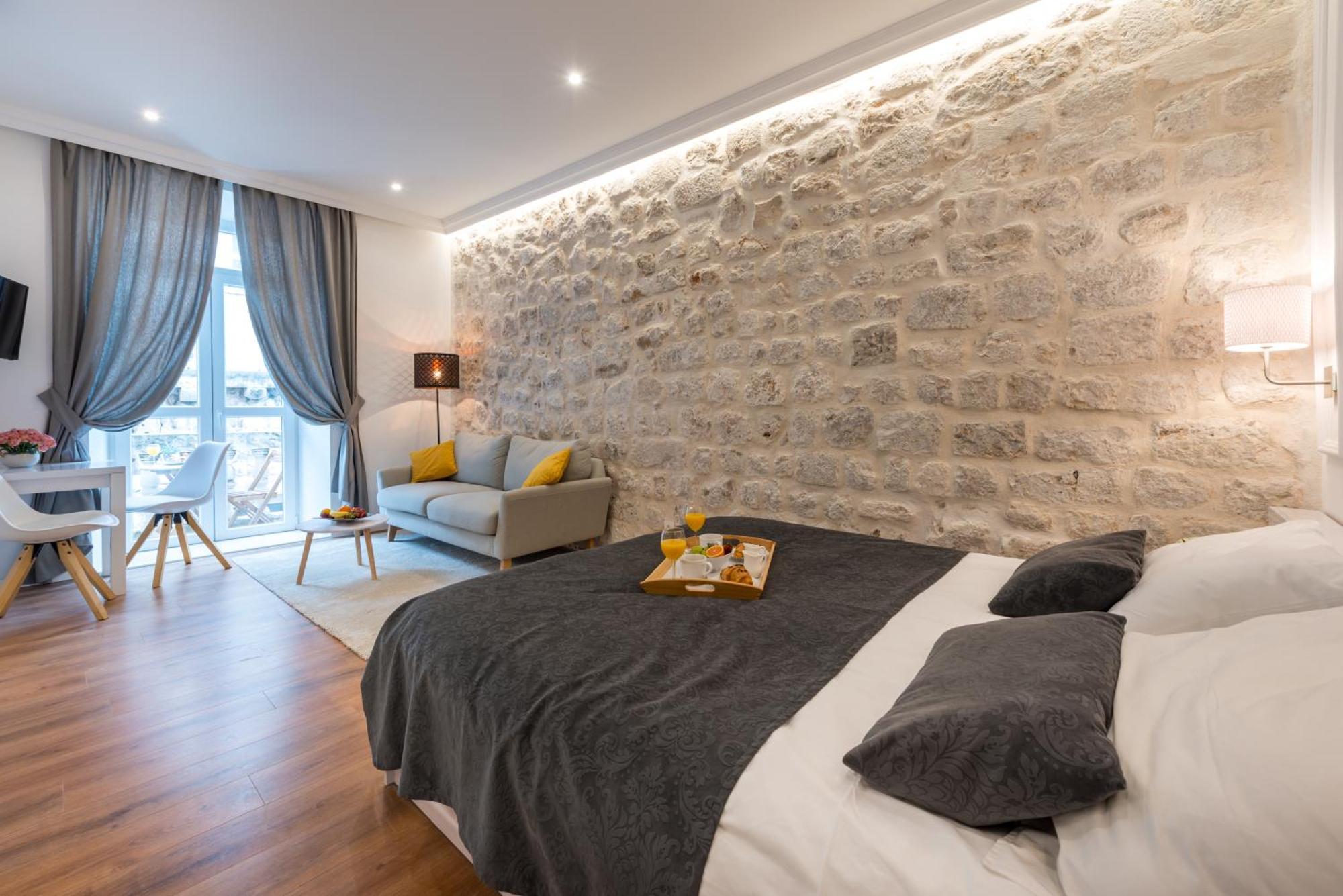 Scalini Palace 4*