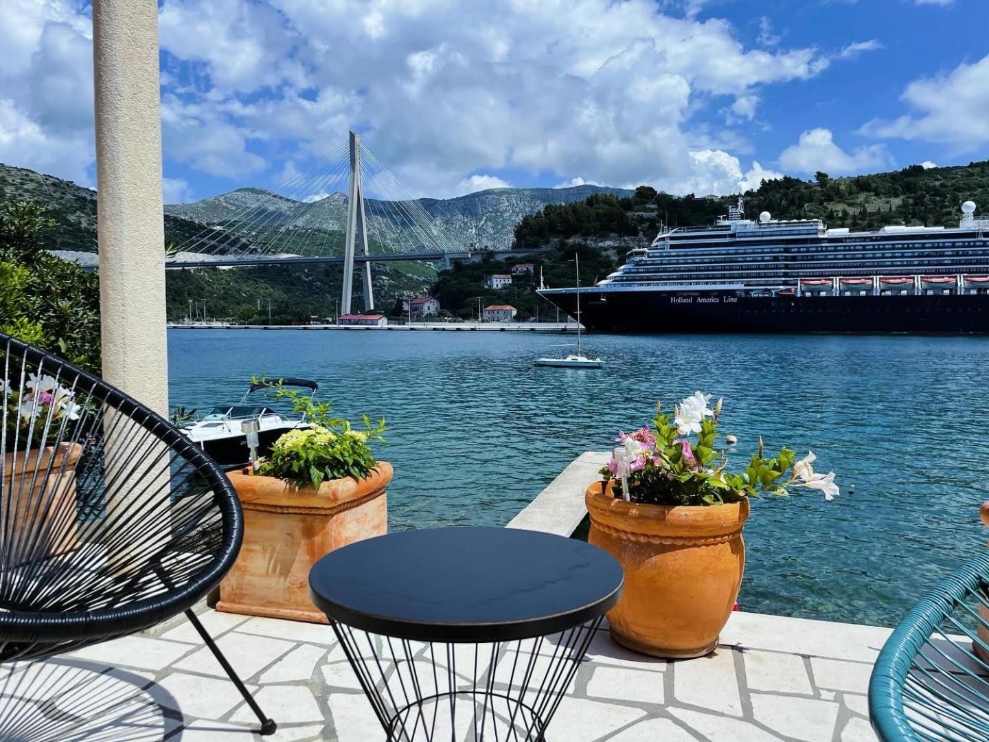 Seafront House In Apartment Dubrovnik