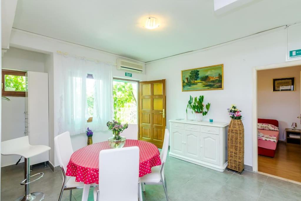 Ines Apartment
