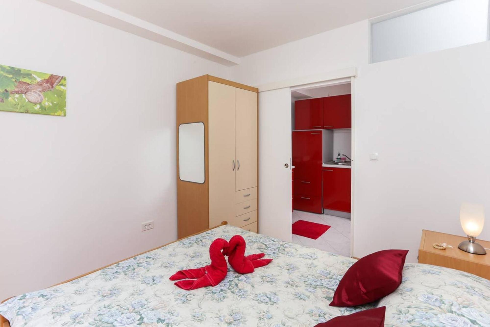 Charming In | 40 M² | Parking Included *