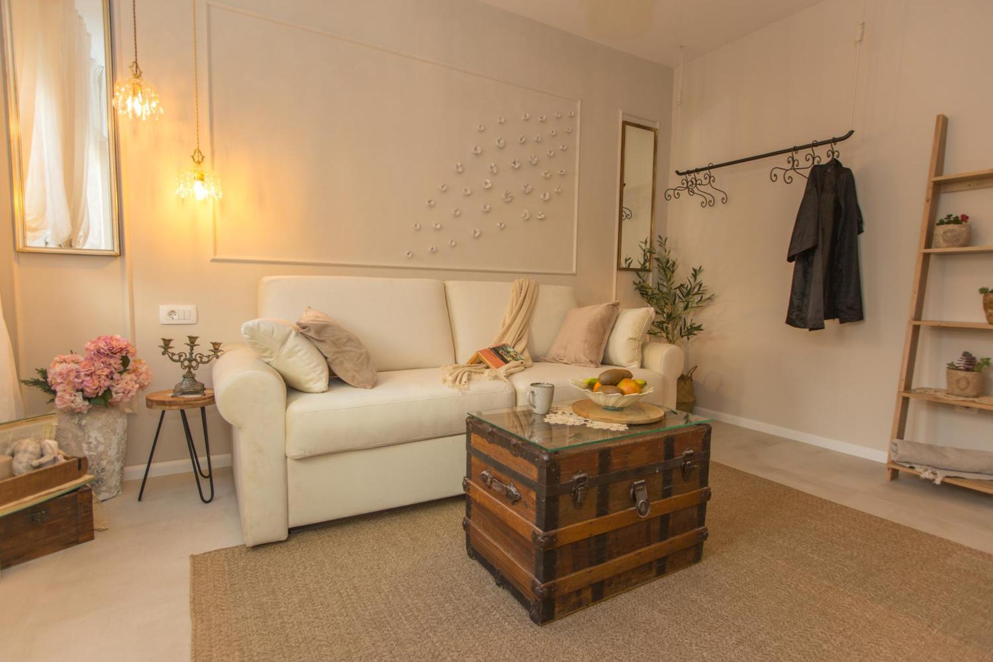 Apartment Back In Time Luxury 2 *