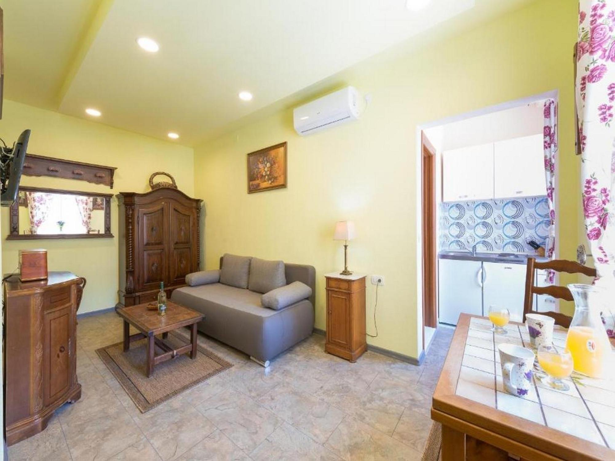 Apartment Antique *