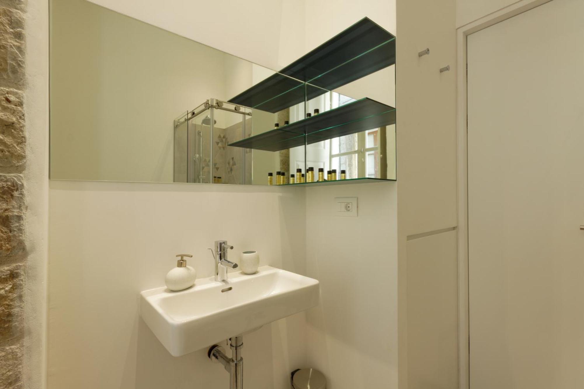 Eleganca-comfort One Bedroom Djelozija Apartment