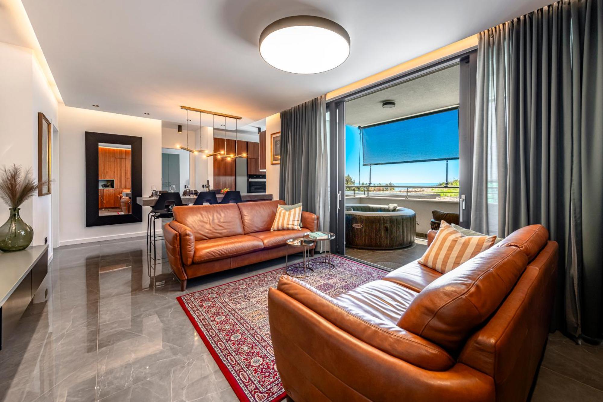 Sunny Rock Apartment