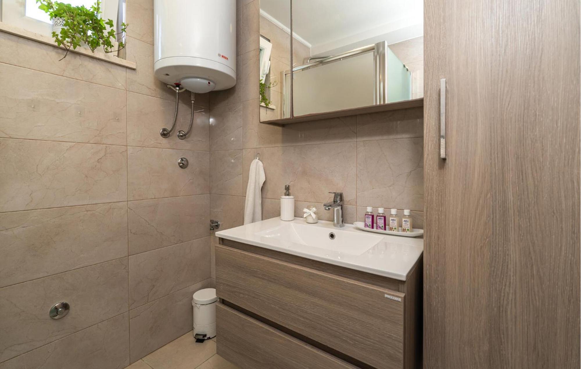Apartment Amazing In Sustjepan With Wifi