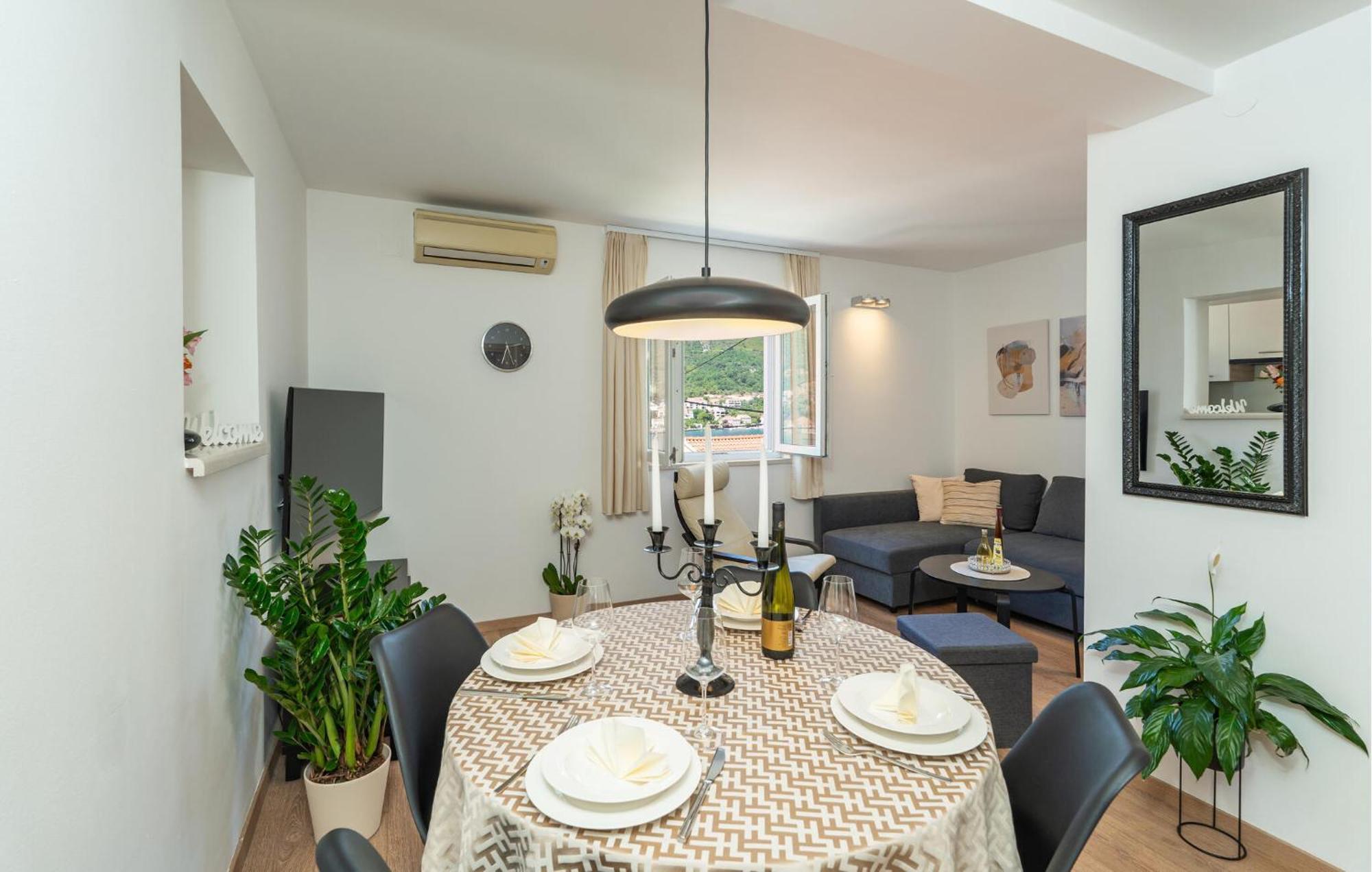 Amazing In Sustjepan With Wifi * Dubrovnik
