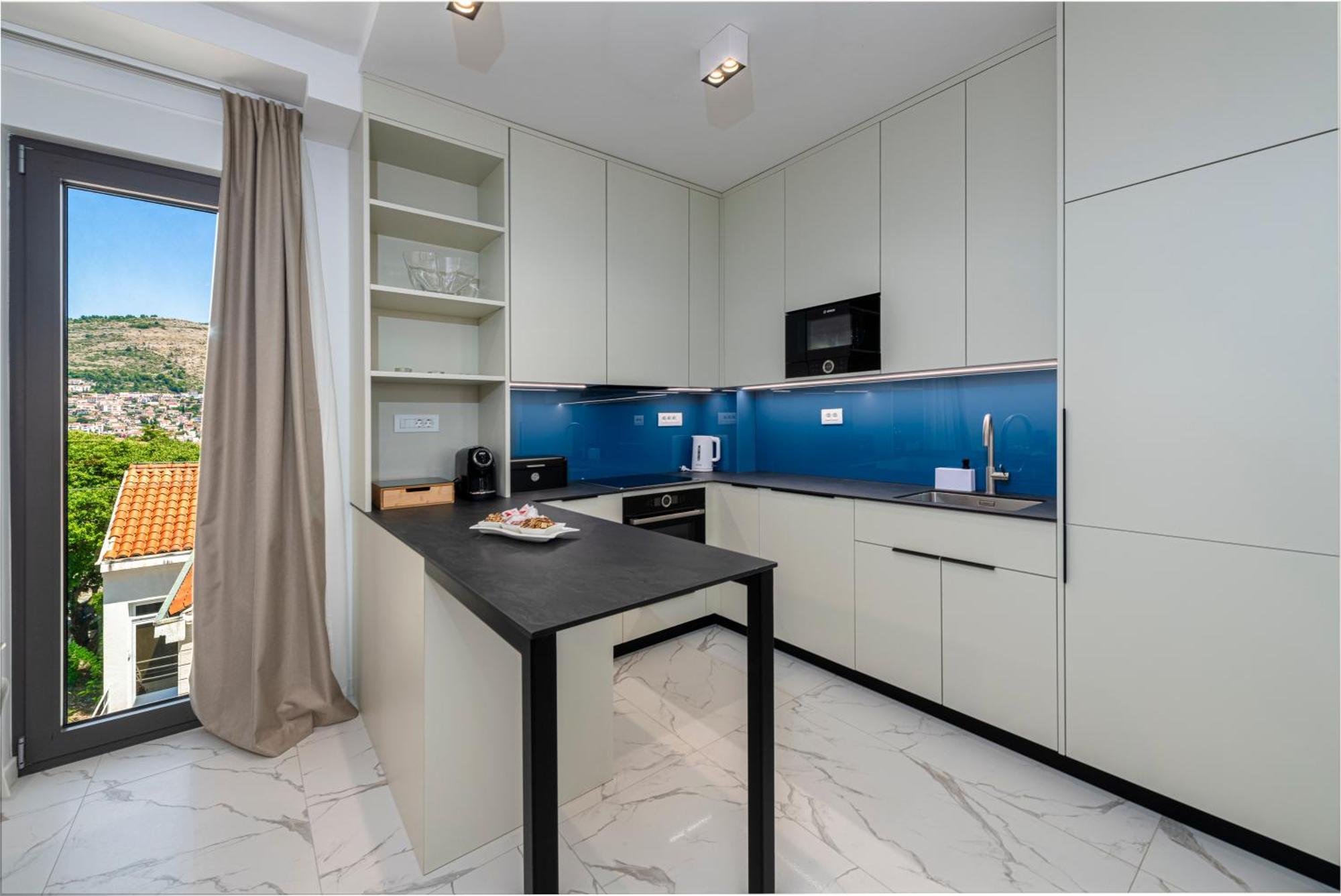 Luxury Mazza -marco