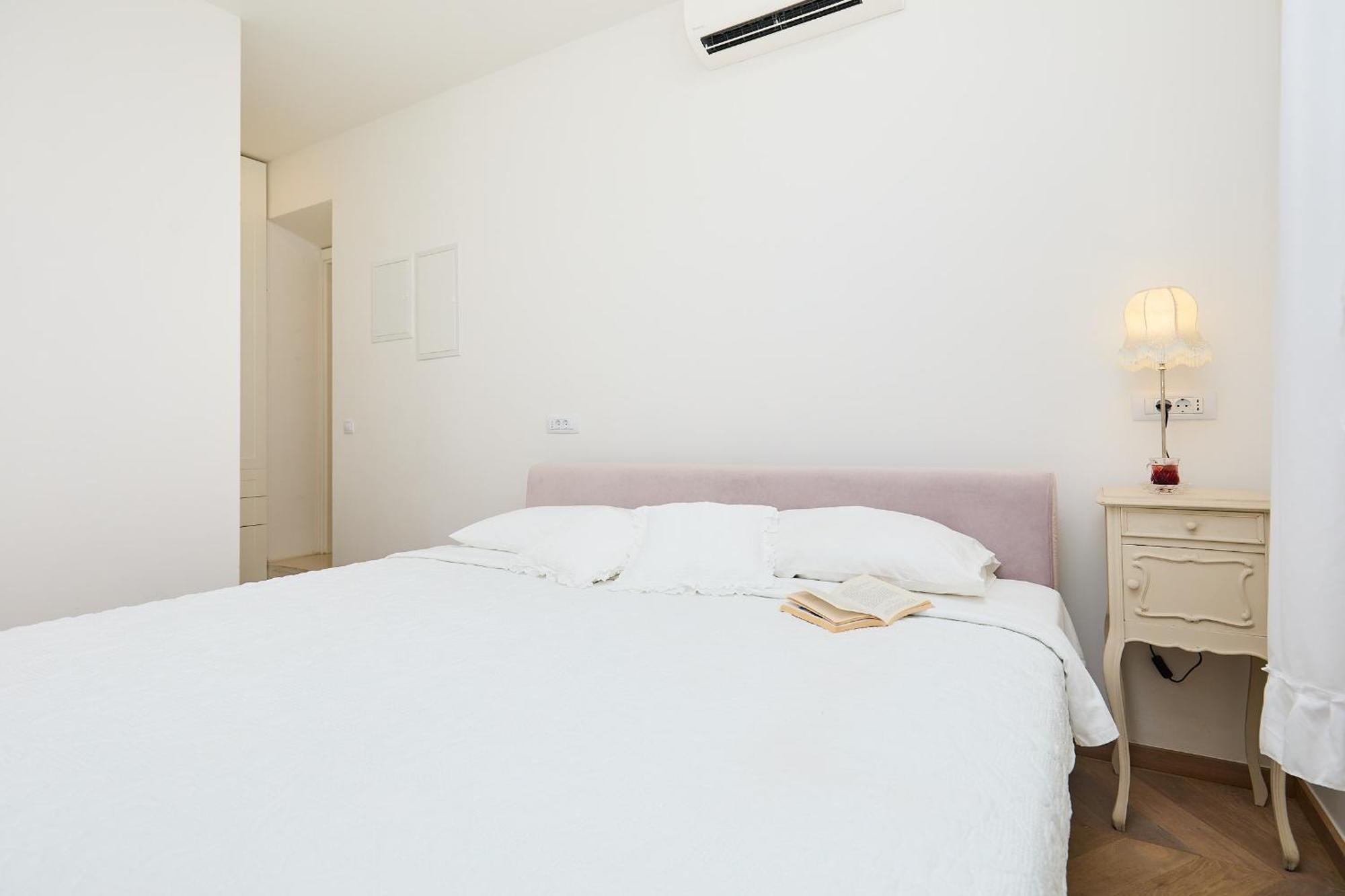 Hedera Estate Hedera A8 Apartment
