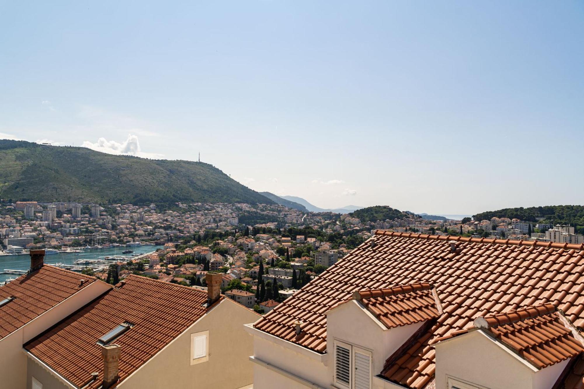 Burum - With Beautiful View 3 *
