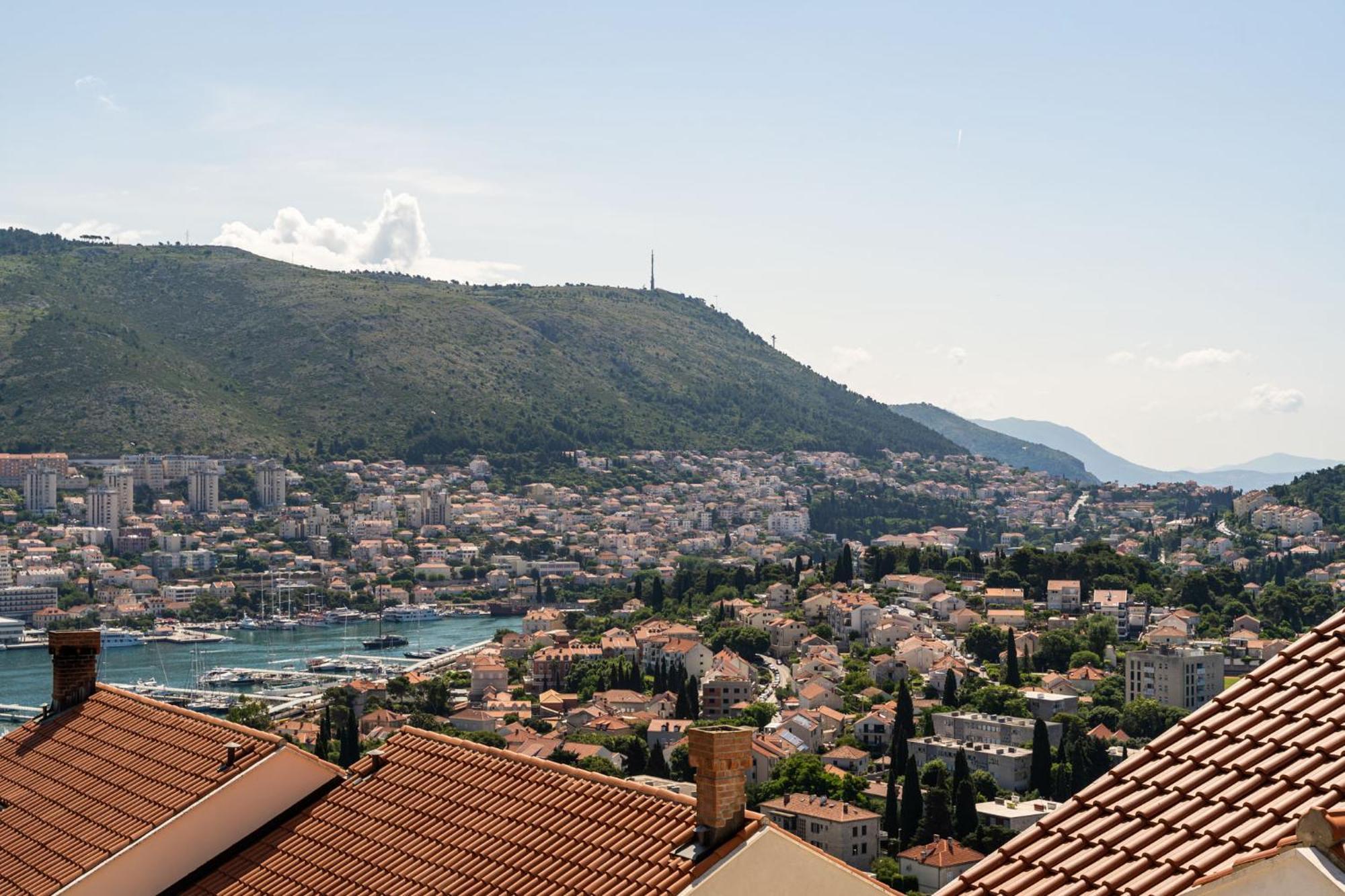 Apartment Burum - With Beautiful View 3