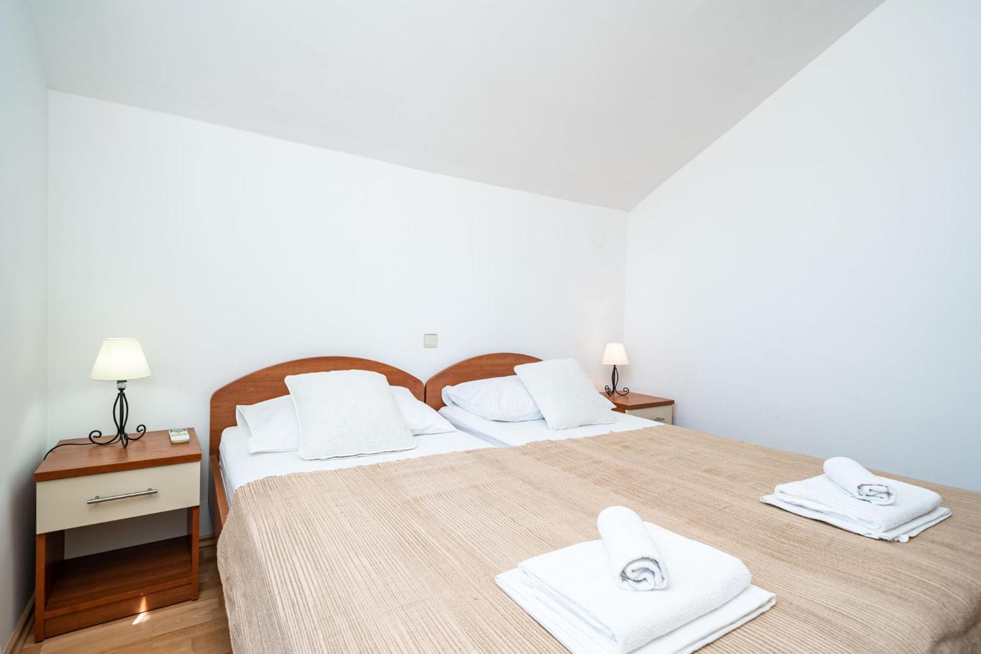 Apartment Burum - With Beautiful View 3