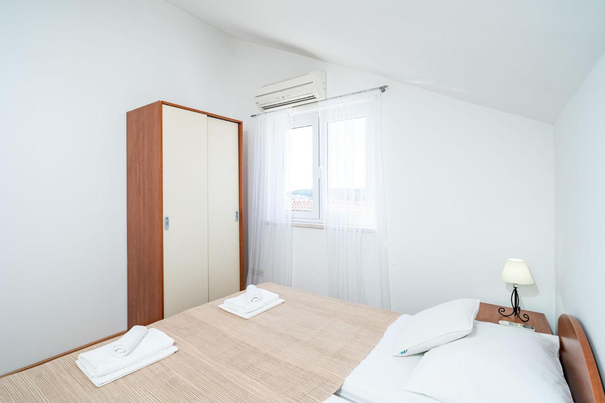 Burum - With Beautiful View 3 *
