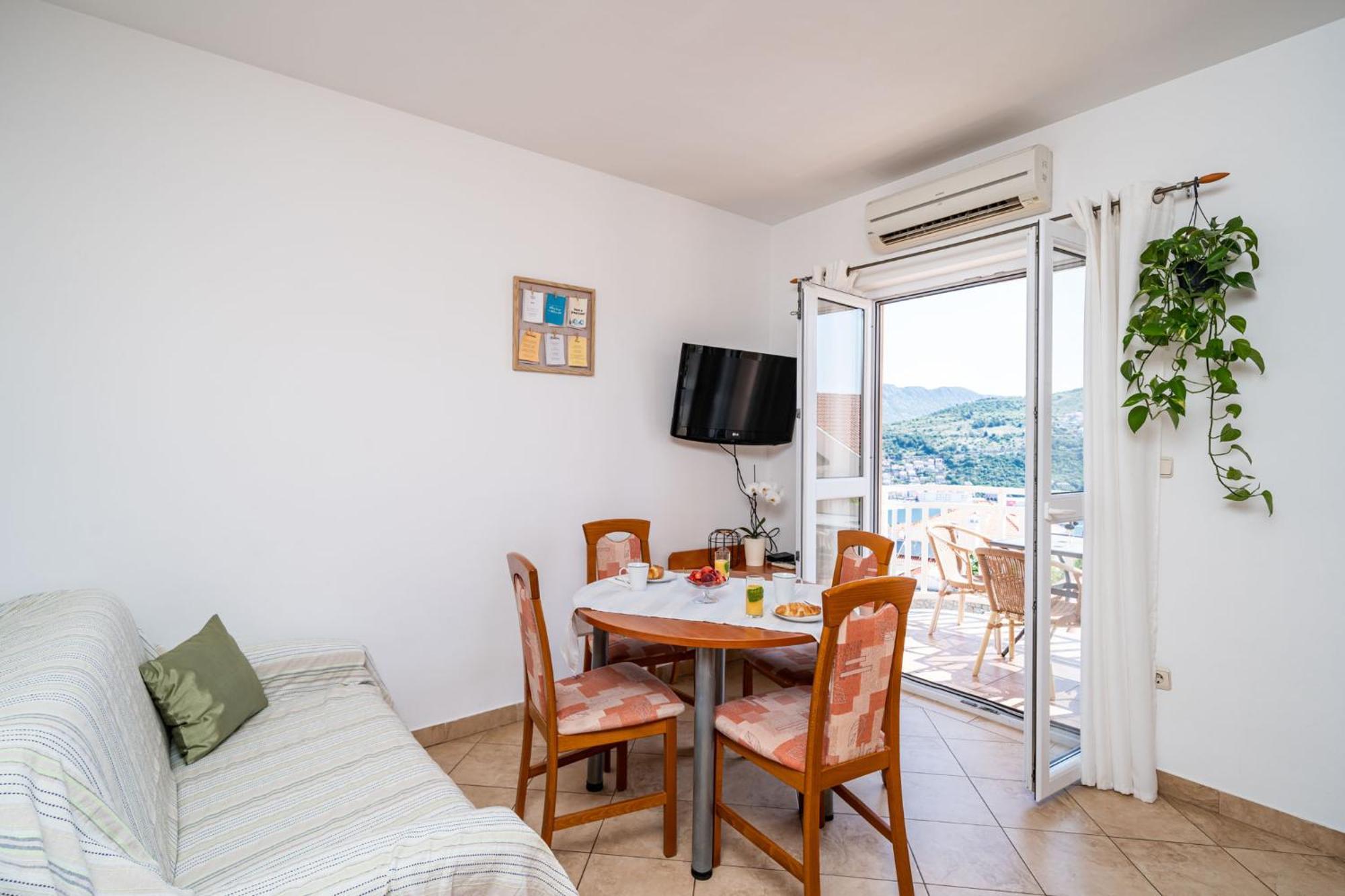Apartment Burum - With Beautiful View 3