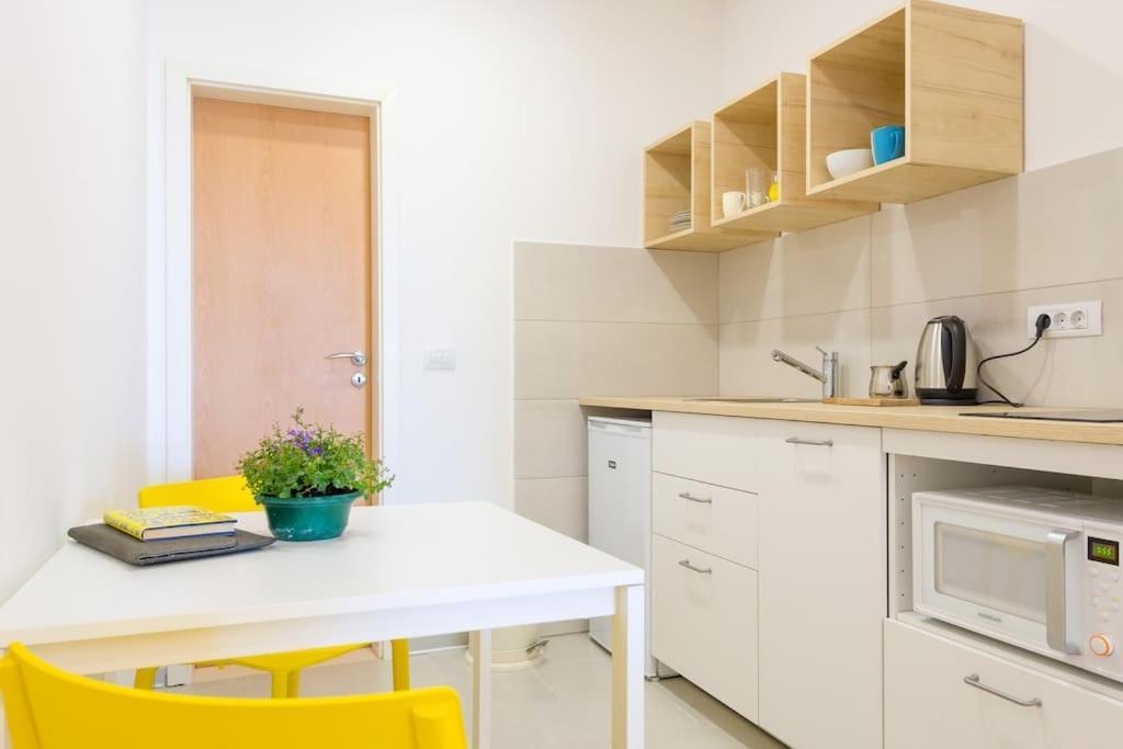 Apartment Bright And Light
