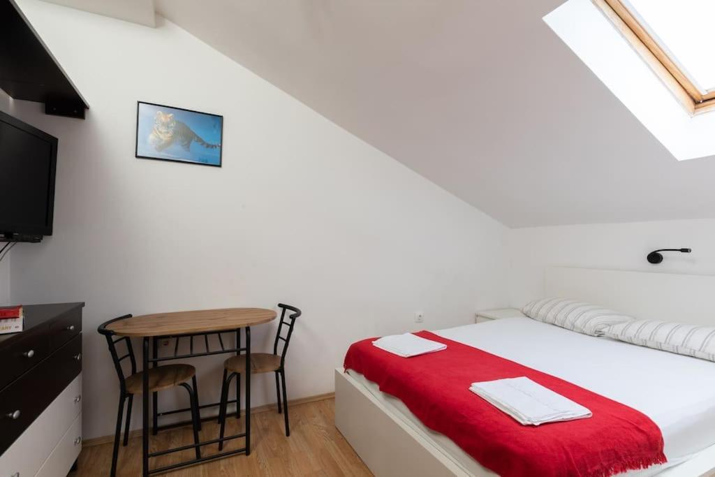 Apartment Bright And Light *