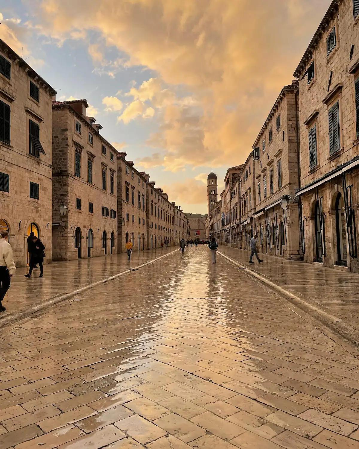Cozy With Street View Apartamento