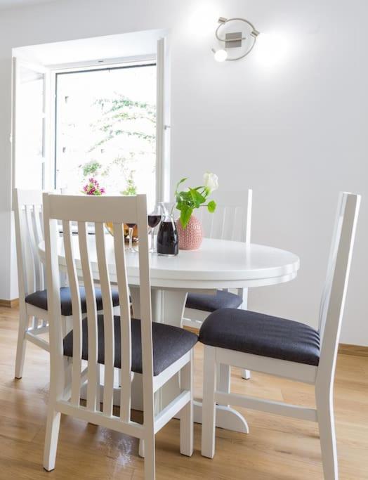 Royal - Old Town Apartment *