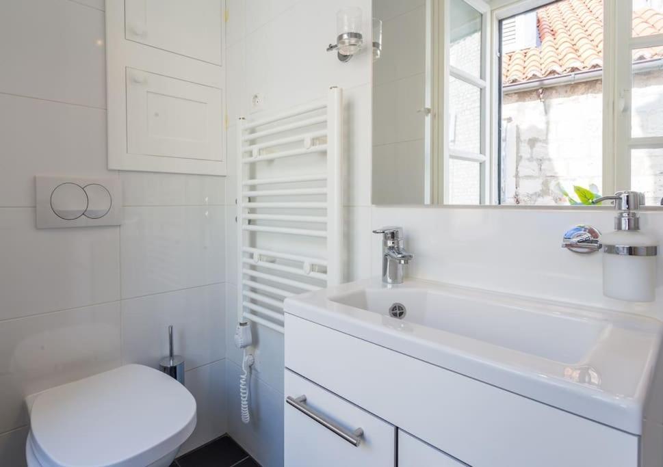 Royal - Old Town Apartment