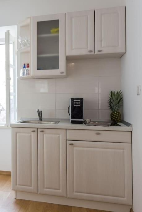 Royal - Old Town Apartment