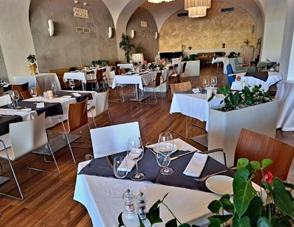 Palace La Strada *